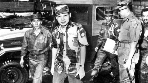 Le Coup d'État de 1965 en Indonésie: Une Année Fatidique et la Controverse autour du Rôle du Général Soeharto